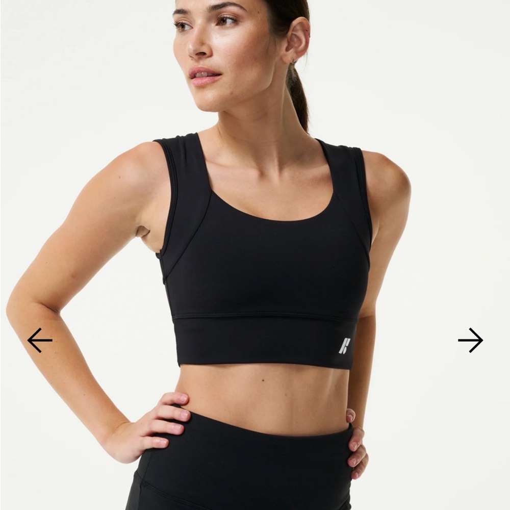 Forme Bra - Support Black Crop Sports Bra